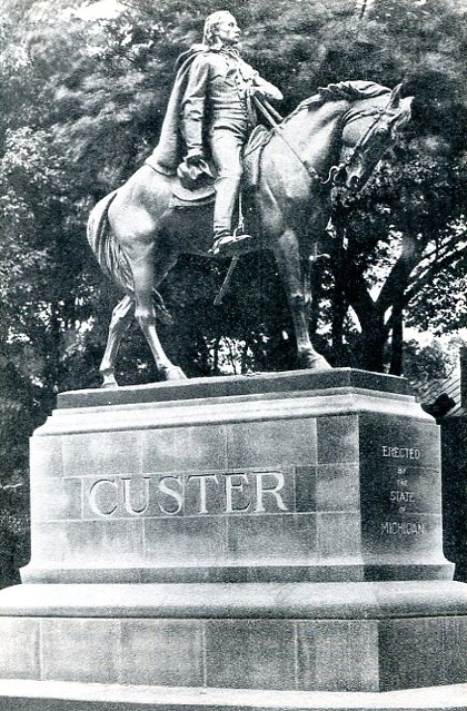 CusterStatue1910